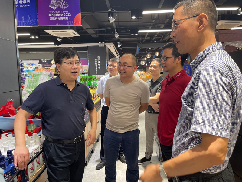 省供銷社副主任沈省文調研浙農(nóng)市集