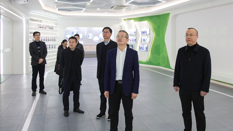 省供銷社黨委委員、理事會副主任董益彪走訪浙農