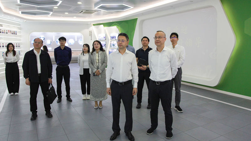 諸暨市副市長陳文進(jìn)走訪浙農(nóng)